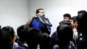 مدرسه امام حسین تولیدی کفش لردگام