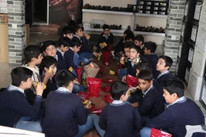 مدرسه امام حسین تولیدی کفش لردگام